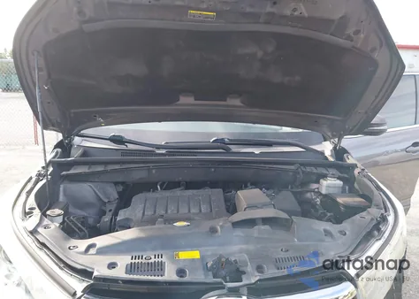 2014 Toyota Highlander Le V6 z USA, uszkodzony, nr VIN 5TDZKRFH4ES028469